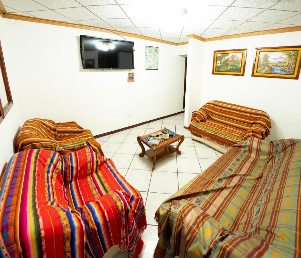Mashy'S Hostal Otavalo Eksteriør billede